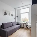 Hook Old Town Economy Апартаменти