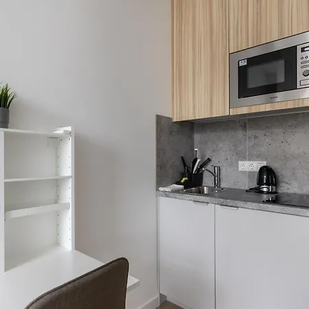 Apartment Hook Old Town Economy