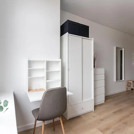 Apartment Hook Old Town Economy *