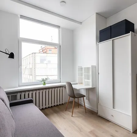 Apartment Hook Old Town Economy