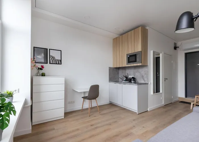 Hook Old Town Economy