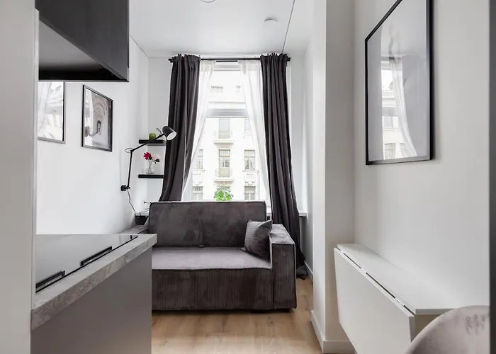 Hook Old Town Economy * Vilnius