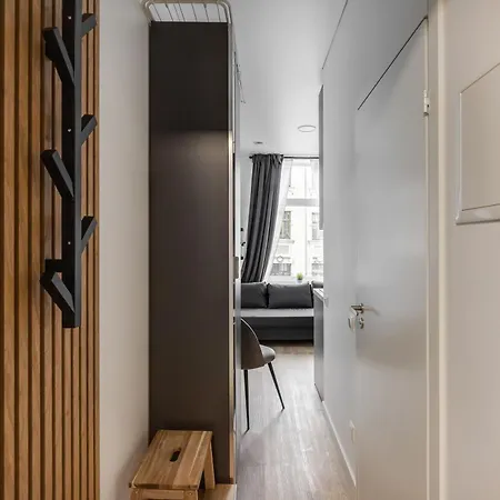 Hook Old Town Economy