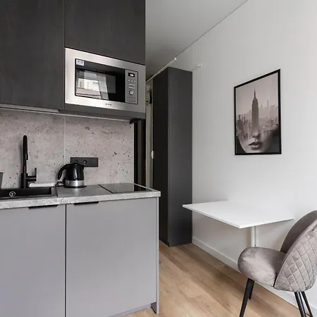 Apartment Hook Old Town Economy