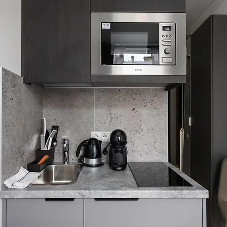 Apartment Hook Old Town Economy